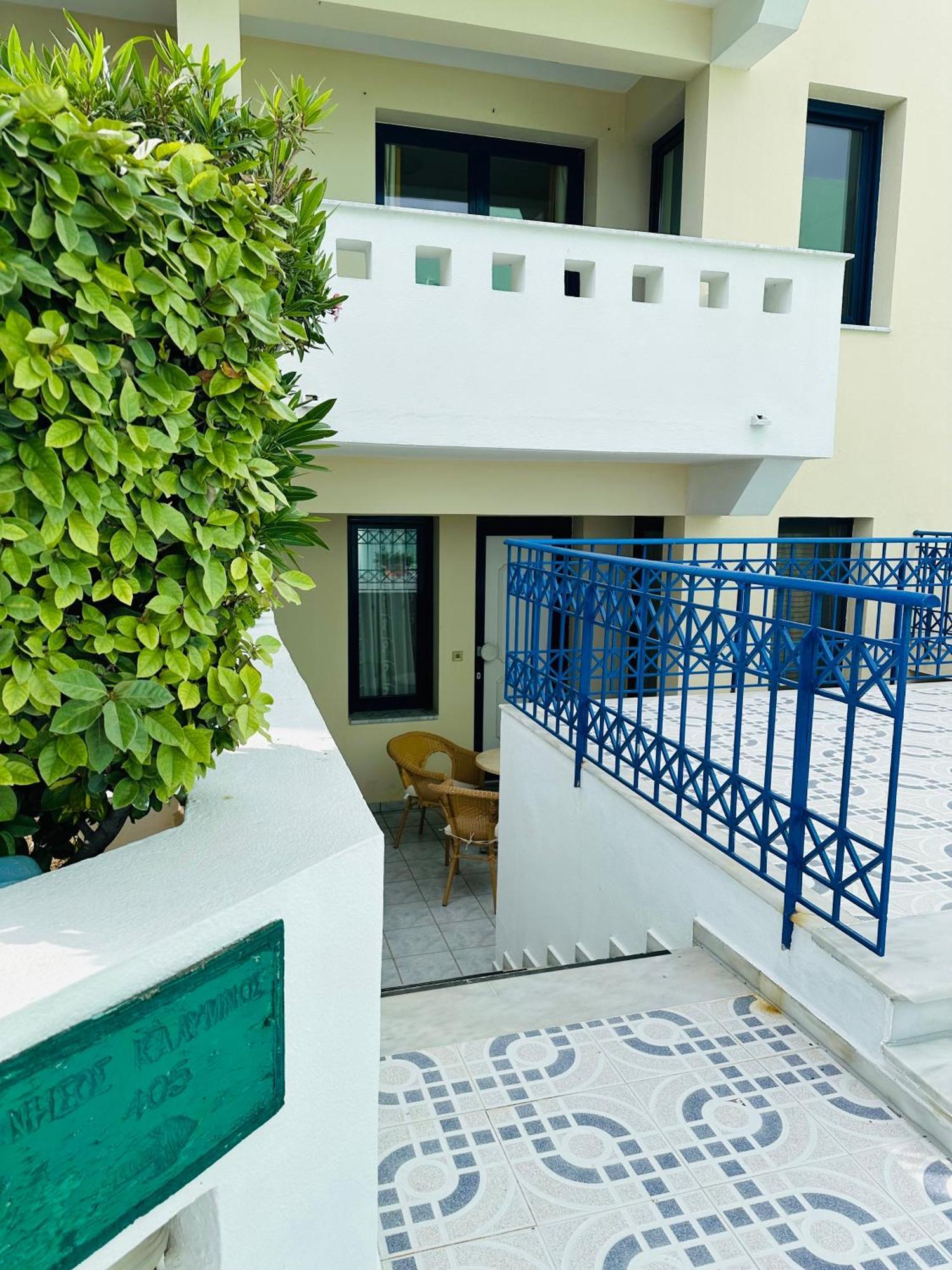 Monolia Sea Breeze Apartments Chios מראה חיצוני תמונה