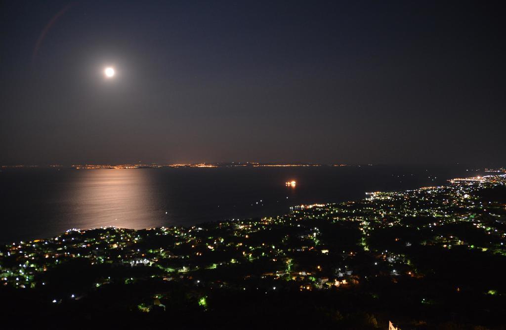 Monolia Sea Breeze Apartments Chios מראה חיצוני תמונה