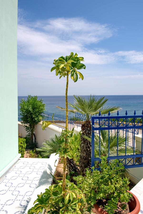 Monolia Sea Breeze Apartments Chios מראה חיצוני תמונה